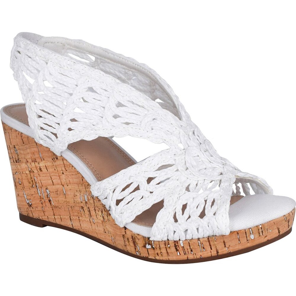 Impo White Raffia Sandles sz 9